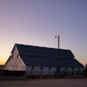 Meet your Posher, Lora